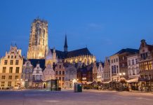 Tham quan phố cổ Mechelen nổi tiếng khi đi tour du lịch Bỉ